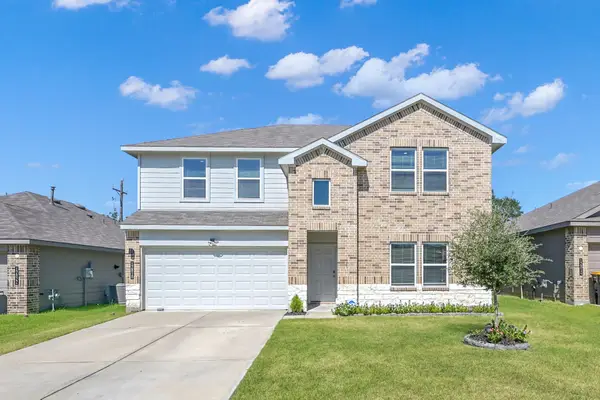 12818 Sunny Pass, Willis, TX 77318