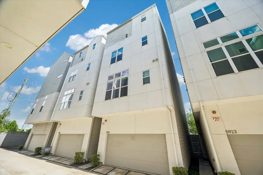 5921 E Post Oak Lane, Houston, TX 77055 - #3