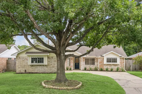 9418 Meadowbriar Lane, Houston, TX 77063