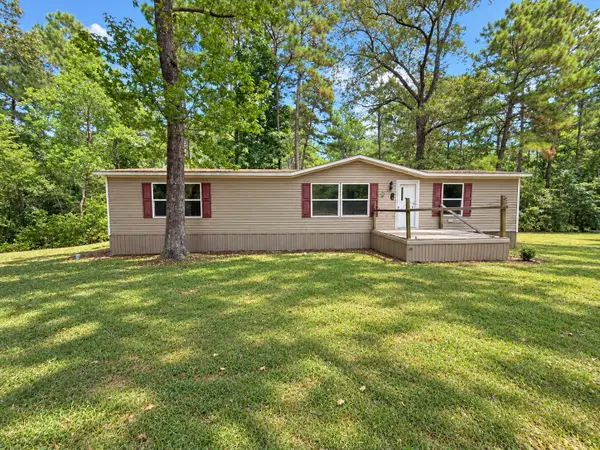 235 Red Oak, Onalaska, TX 77360