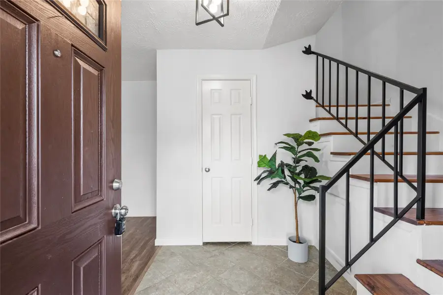 417 Brookdale Drive, League City, TX 77573 - #2