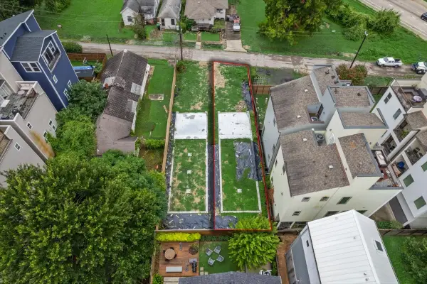 1109 Bingham Street, Houston, TX 77007