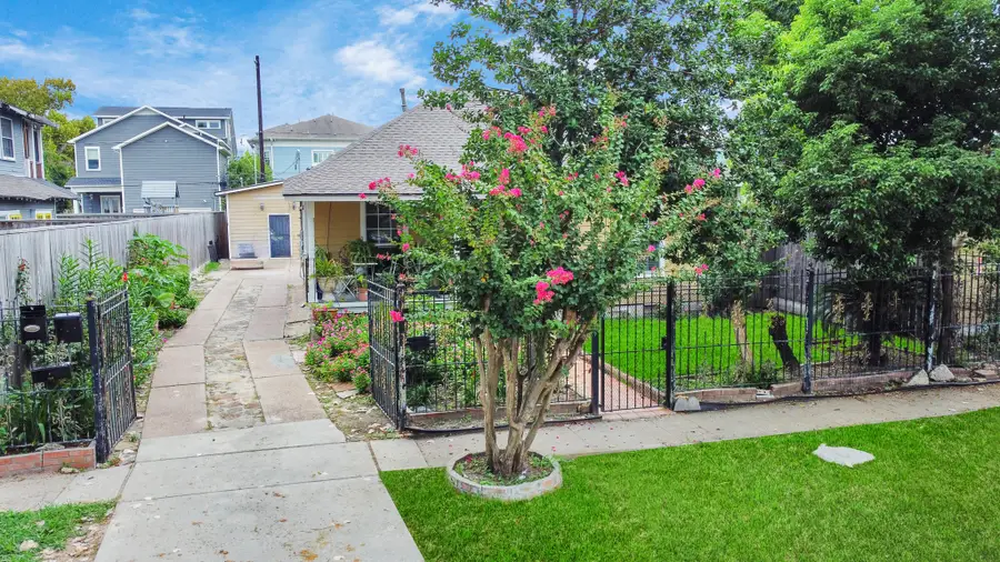 729 E 9th Street, Houston, TX 77007 - #2
