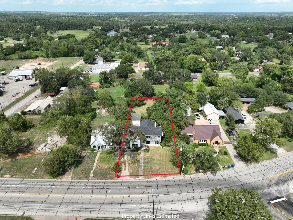 628 E Main Street, Bellville, TX 77418 - #1