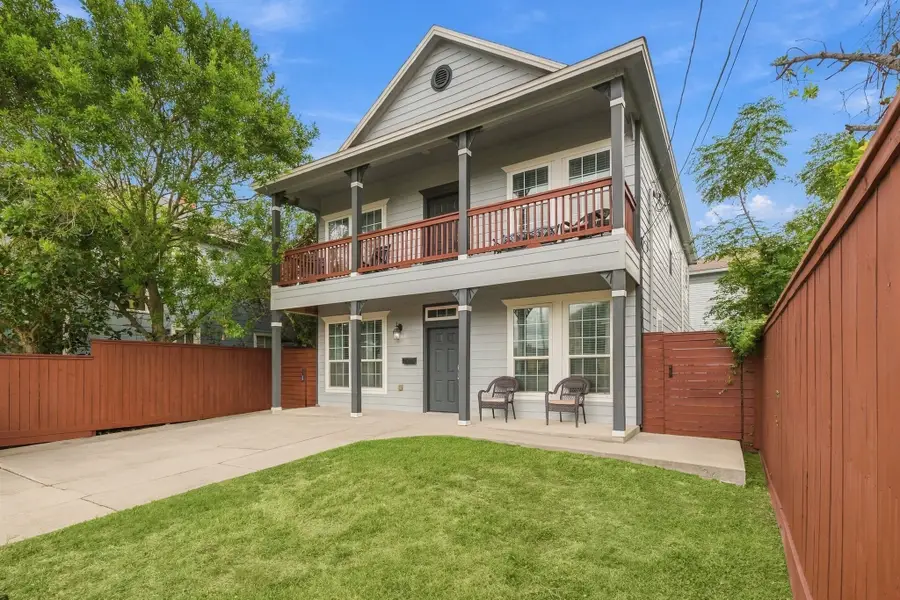 2205 30th Street, Galveston, TX 77550 - #2