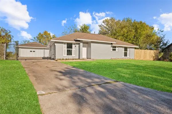 10558 Pleasanton Drive, Houston, TX 77038