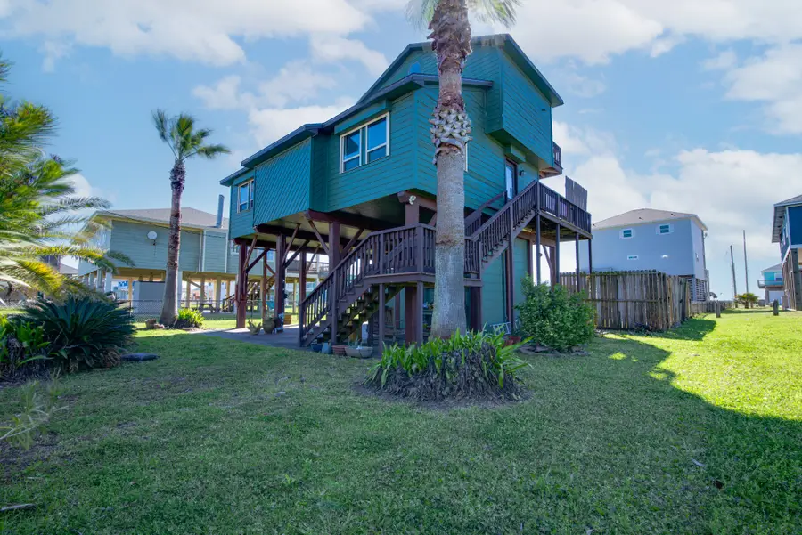 140 Ocean View Drive, Crystal Beach, TX 77650 - #2