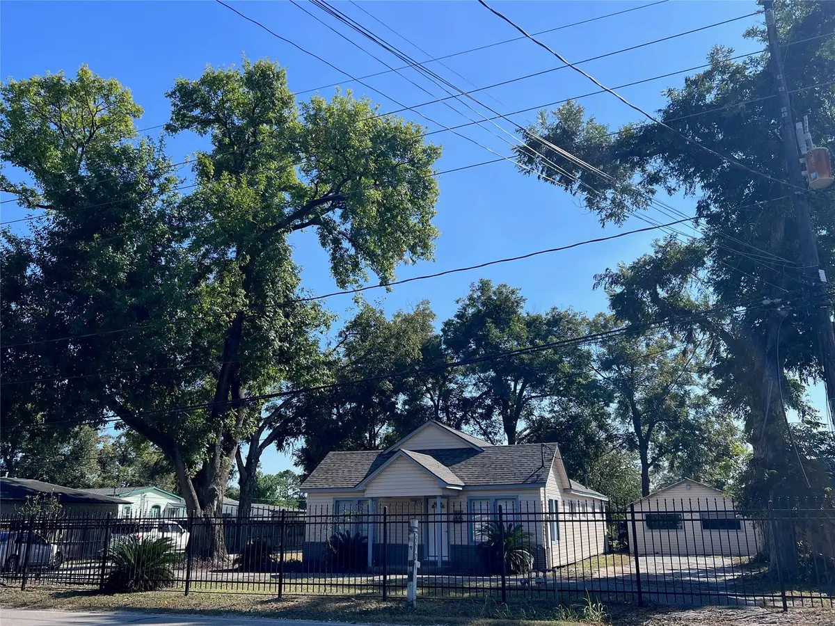 5721 Breen Drive, Houston, TX 77086 - Image #1