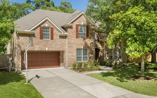 59 E Green Pastures Circle, The Woodlands, TX 77382