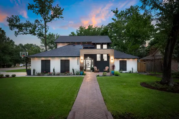 2003 Longstraw Place, The Woodlands, TX 77380