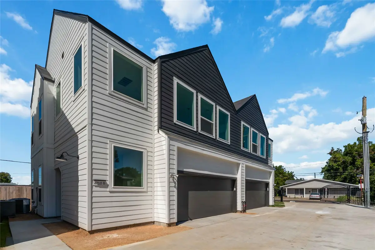 4710 Mallow Street #E/F, Houston, TX 77033 - #1