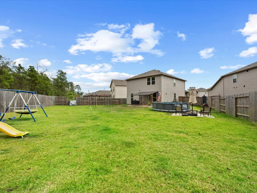 301 Maple Bark Trail, Willis, TX 77378 - Image #2