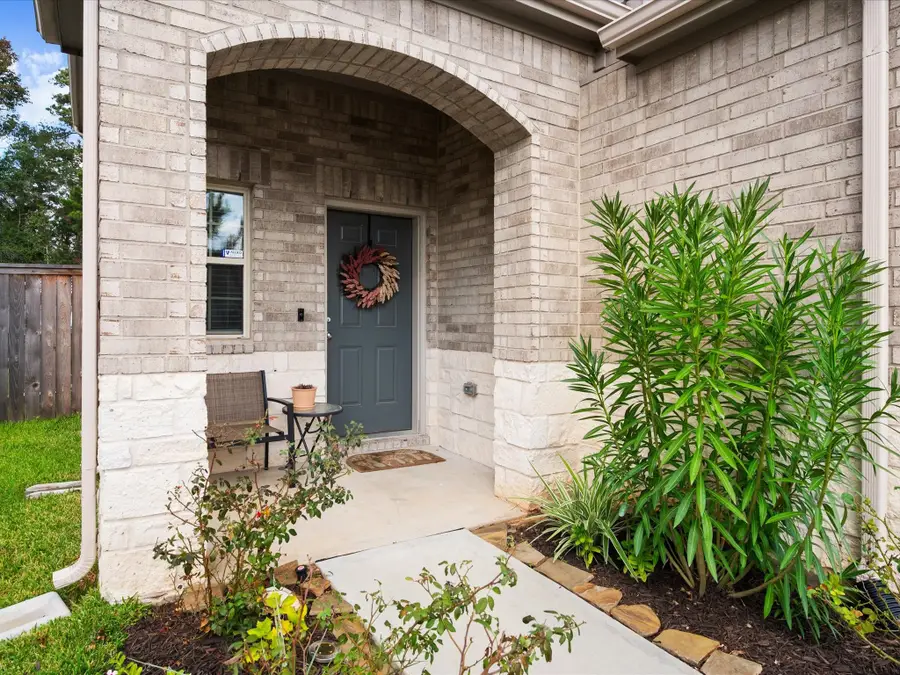 301 Maple Bark Trail, Willis, TX 77378 - Image #3