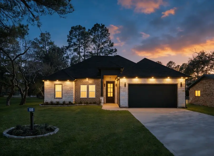 105 Bledsoe St, Prairie View, TX 77445 - #3