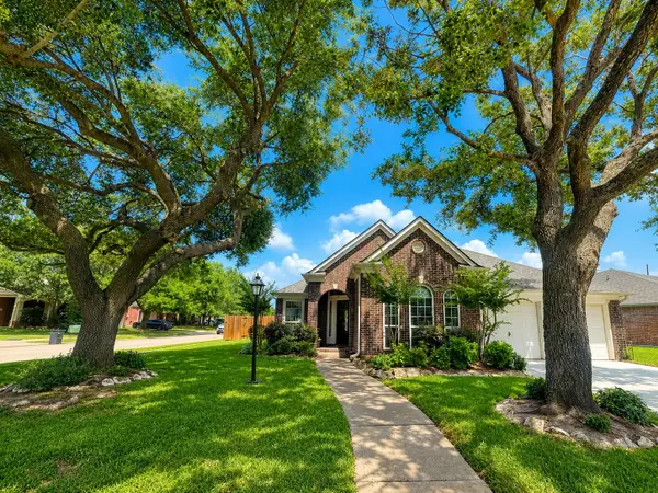 3827 Shadow Cove Drive, Houston, TX 77082