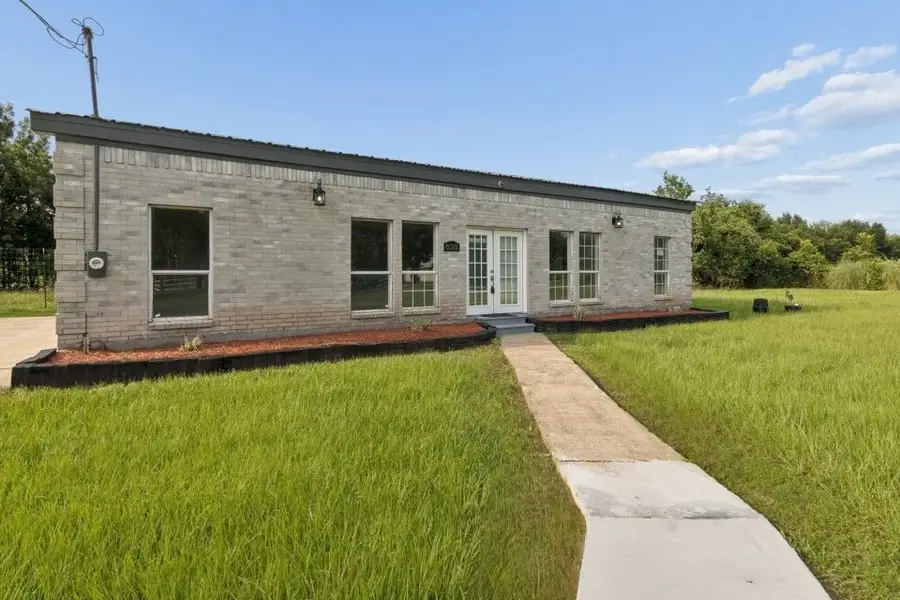 638 Kelly Lane, Holiday Lakes, TX 77515 - #3