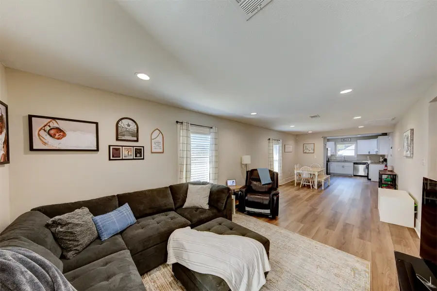 414 E Adoue Street, Baytown, TX 77520 - #2