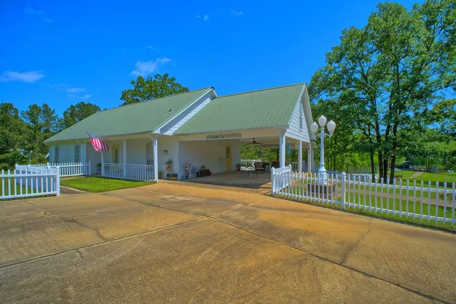 123 Jarrod Drive, Burkeville, TX 75932 - Image #3