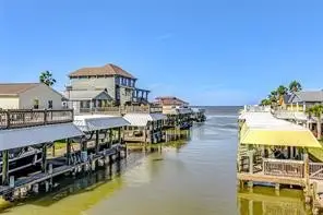 1331 Bay Drive, Crystal Beach, TX 77650