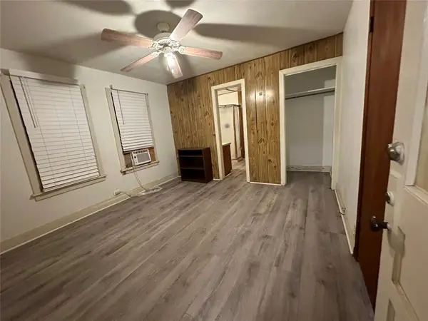 618 S 6th Street, Kenedy, TX 78119