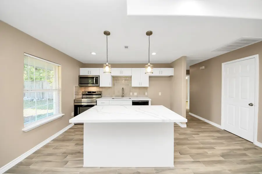 5959 Belmark Street, Houston, TX 77033 - Image #3