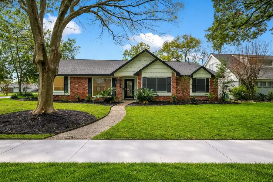 5923 Rutherglenn Drive, Houston, TX 77096 - #2