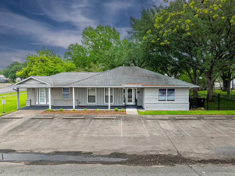 1105 San Jacinto Street, Rosenberg, TX 77471 - #2