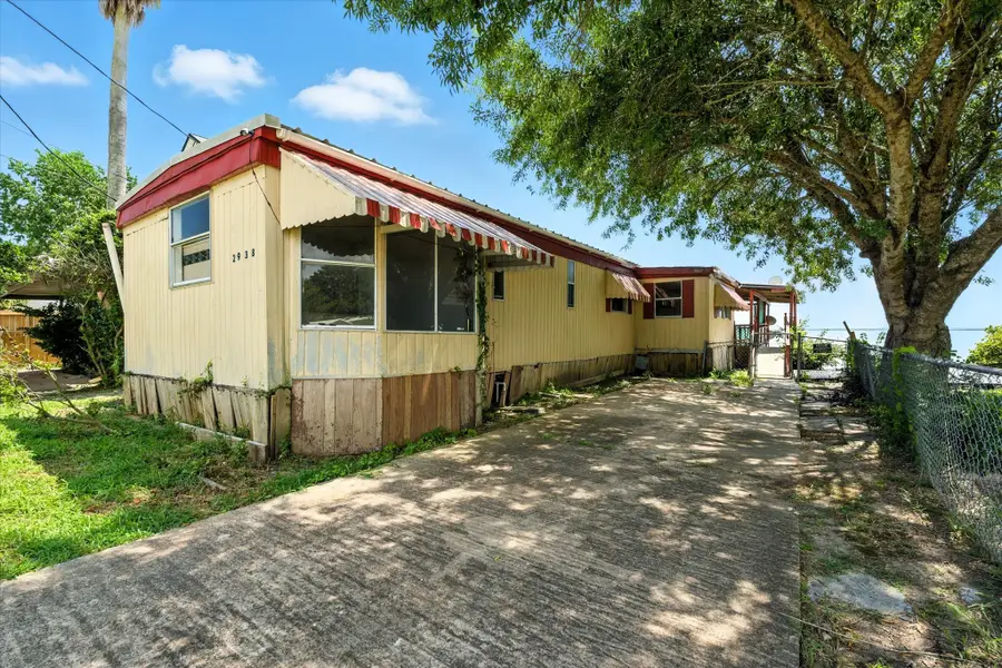 2938 Bay Oaks Harbor Drive, Baytown, TX 77523 - #3