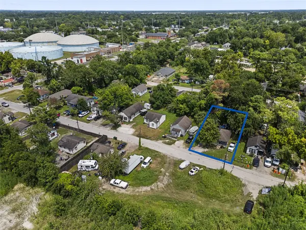 7324 Parkes Street, Houston, TX 77088