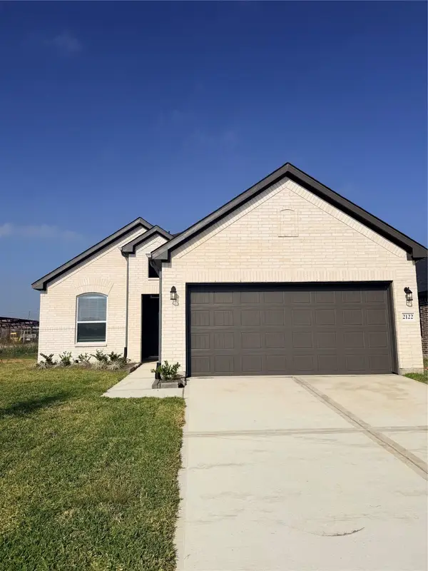 2122 Rosillo Brook Drive, Baytown, TX 77521