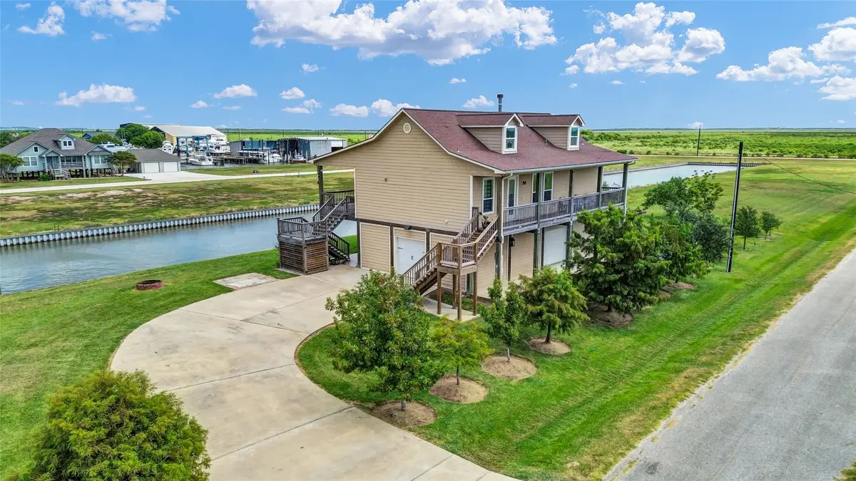 220 Kings Drive, Freeport, TX 77541 - #1