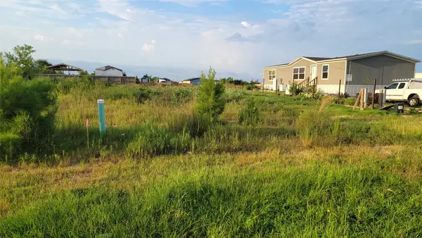 9044 Road 5868, Dayton, TX 77327