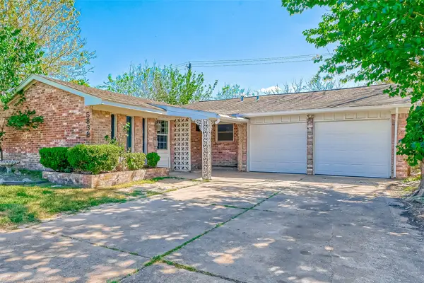 5838 Reed Road, Houston, TX 77033