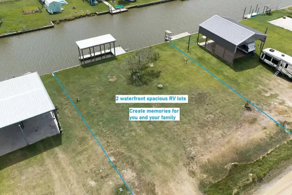 515 Hall Road, Sargent, TX 77414