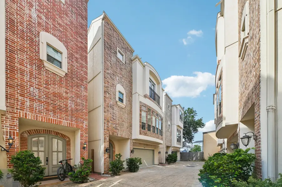 5636 Kiam Street #B, Houston, TX 77007 - Image #2