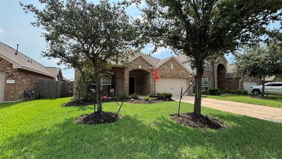 9810 Shimmering Lakes Drive, Rosharon, TX 77583 - #2