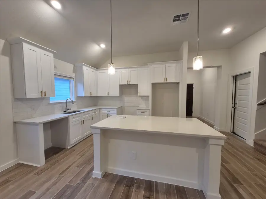 419 Zeus Mountains Drive, Crosby, TX 77532 - Image #3