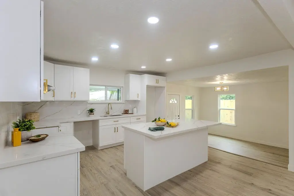 7912 Ford Street, Houston, TX 77012 - #1