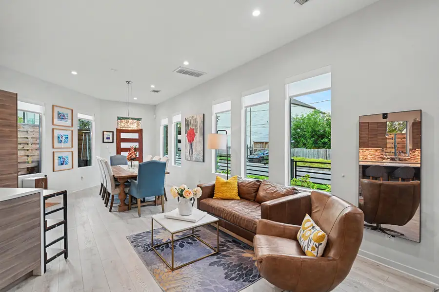 1106 E 27th Street, Houston, TX 77009 - #3