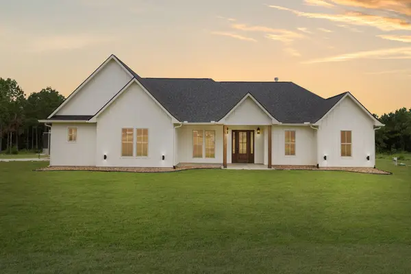 303 Bonfire Bend, Livingston, TX 77351