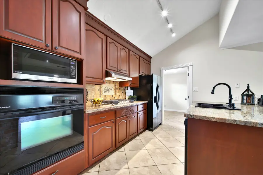 505 Seagrove Street, La Porte, TX 77571 - #3