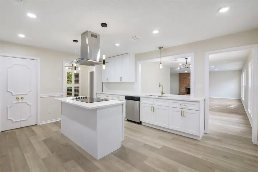 6903 Vinewood Circle, Houston, TX 77088 - Image #3