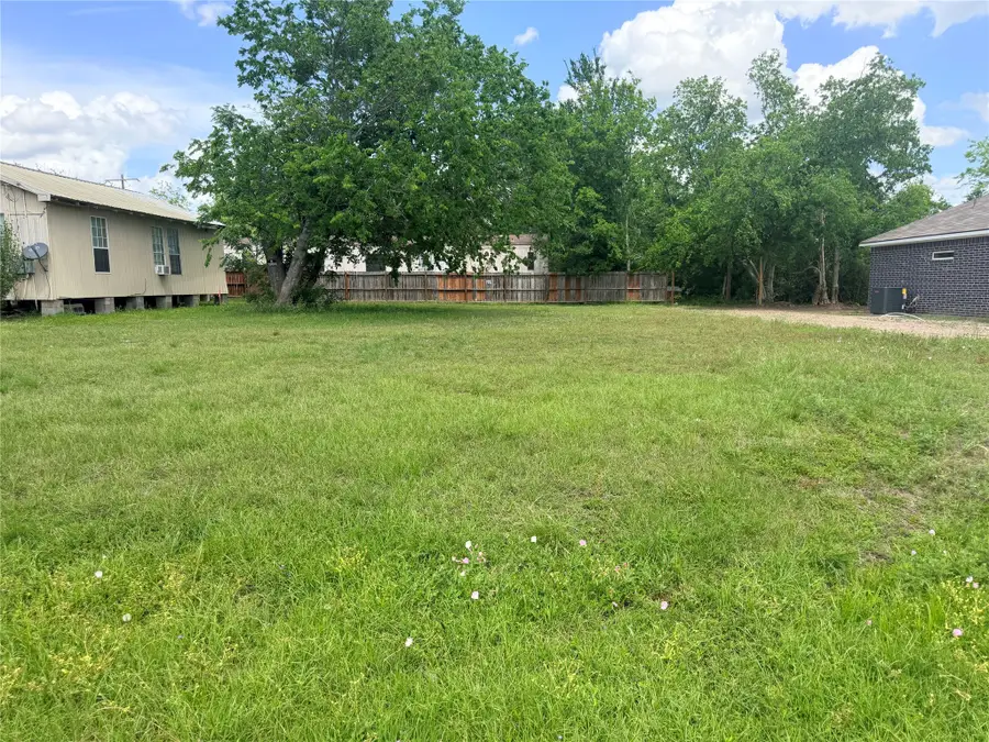606 7th Street, Navasota, TX 77868 - #3