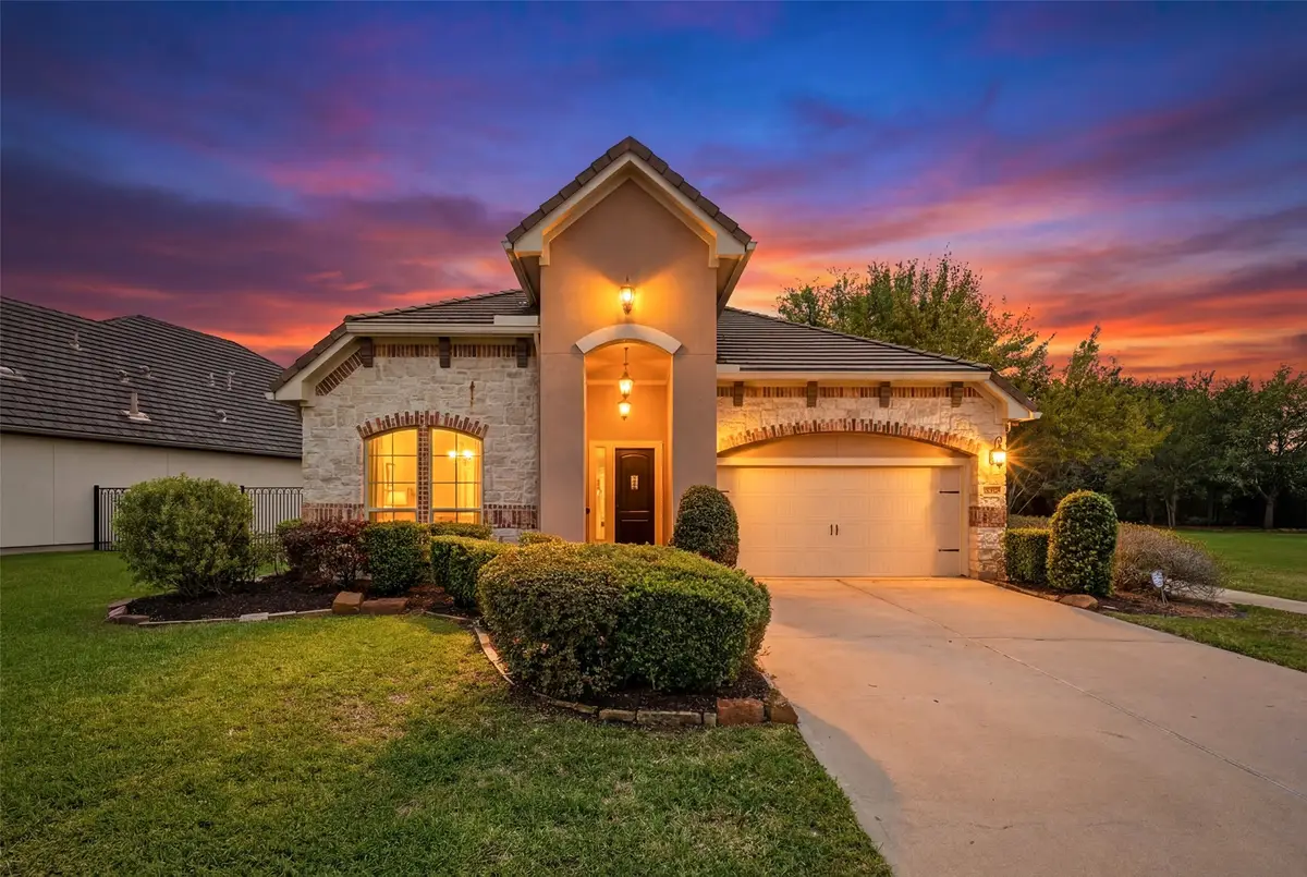 4914 Fairford Drive, Sugar Land, TX 77479 - #1