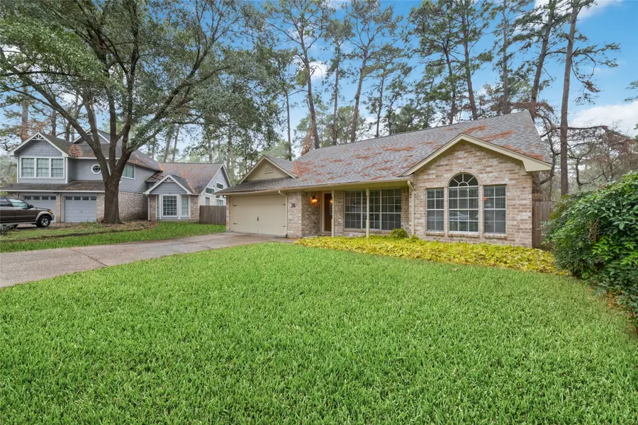 36 N Rain Forest Court, The Woodlands, TX 77380 - Image #3