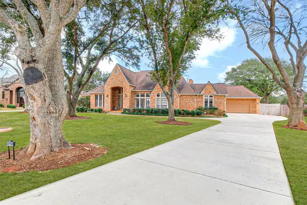 32726 Weybridge Street, Fulshear, TX 77441