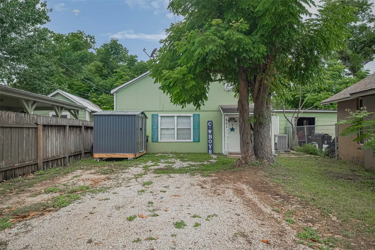 601 N Resident Street, Wharton, TX 77488 - Image #1