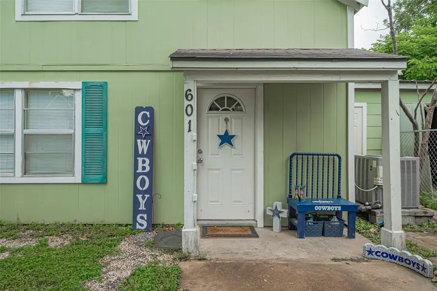 601 N Resident Street, Wharton, TX 77488 - Image #3