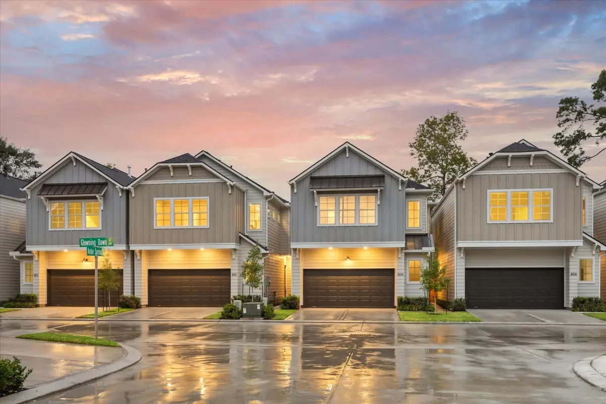 808 Glowing Dawn Drive, Houston, TX 77018 - #1