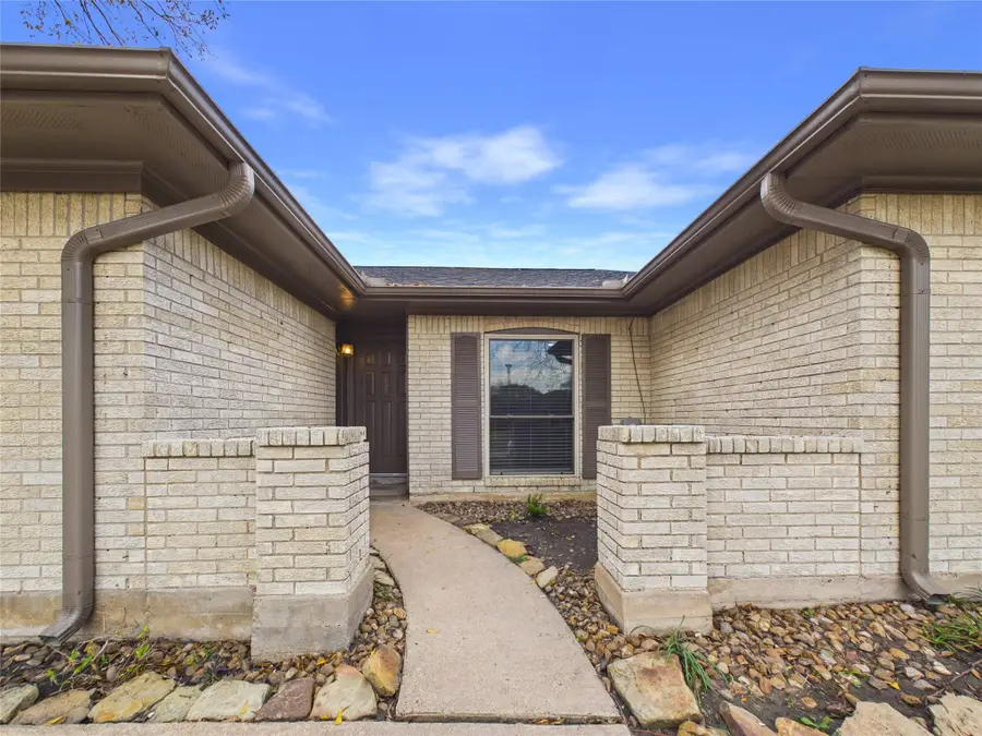 2004 Yorktown Court N, League City, TX 77573 - #3